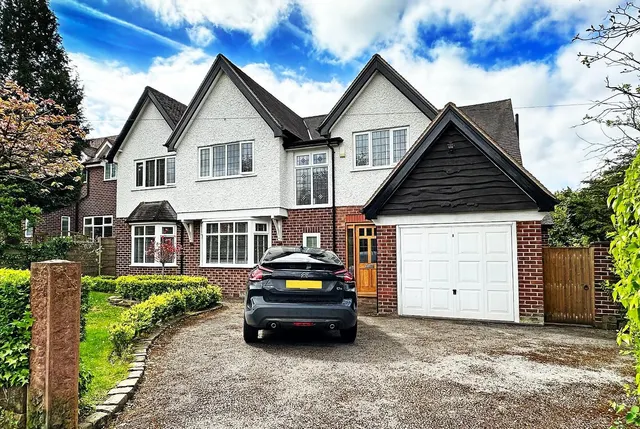 Woodhead Road, Hale, Cheshire WA15 9LD, photo 1