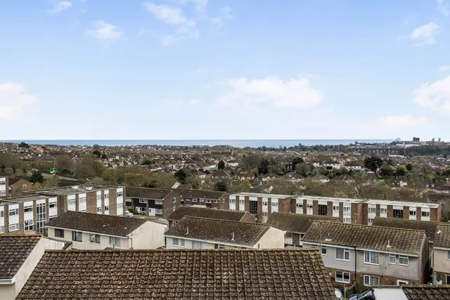 Pilgrim Spring, Folkestone, CT19, photo 2