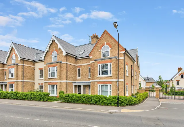 2 bedroom flat, St. Leonards Road, Windsor, SL4
