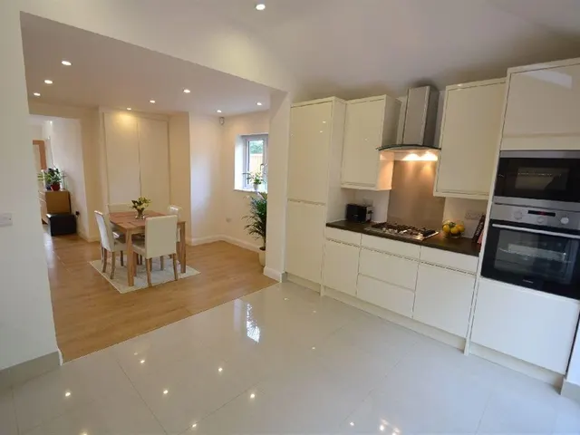 Studland Road, Hanwell, W7, photo 3