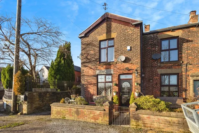 Dean Terrace, Parkbridge, Ashton-Under-Lyne, Greater Manchester, OL6, photo 1
