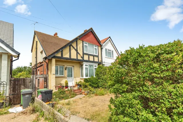 Bexhill Road, St. Leonards-On-Sea, photo 1
