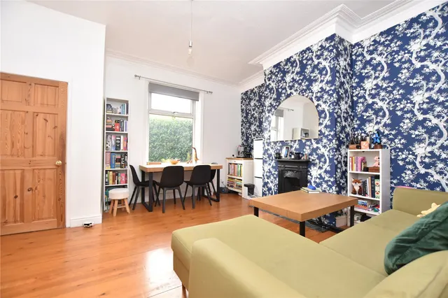 Bruntcliffe Lane, Morley, LS27, photo 2