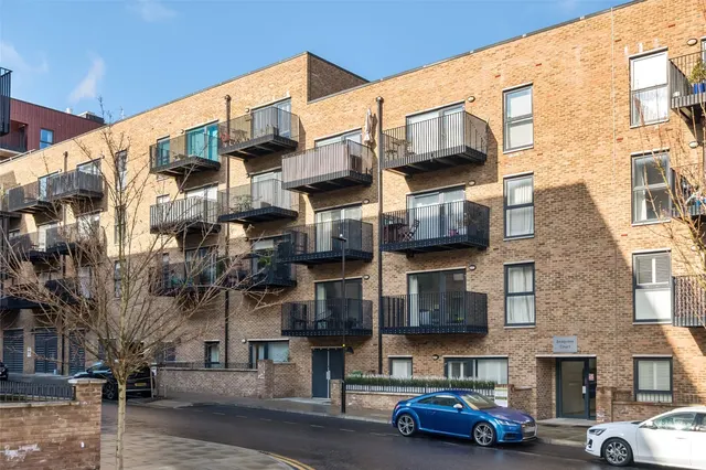 Rolfe Terrace, SE18, photo 1