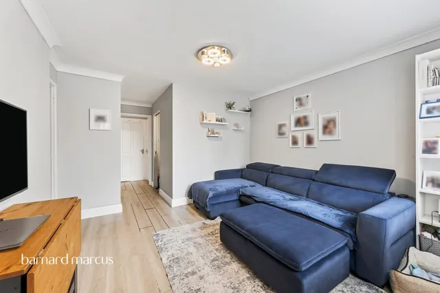 Photo 2 — Godwin Close, EPSOM