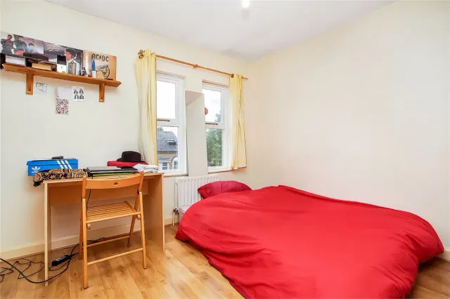 Corry Drive, London, SW9, photo 2