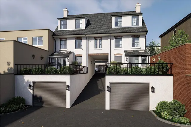 Robert Street, Milford Haven, SA73, photo 1
