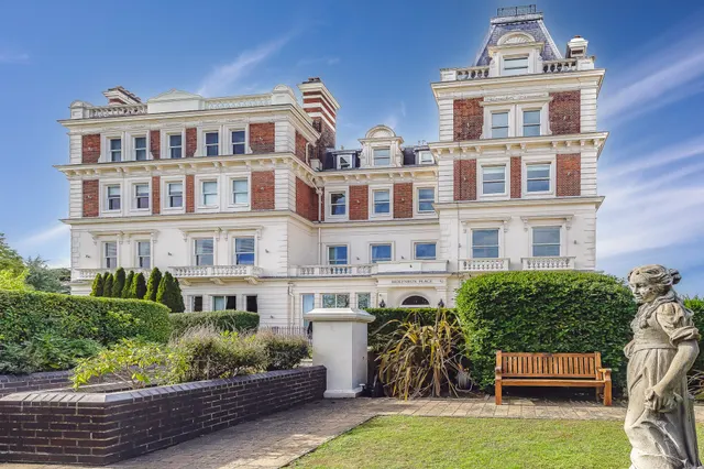 Molyneux Park Road, Tunbridge Wells, Kent, TN4 8DQ, photo 1