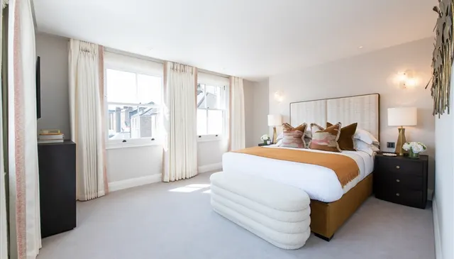 Photo 2 — Prince Of Wales Terrace, London, W8 5PE