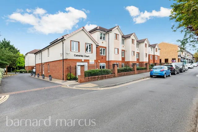 Kingston Road, Epsom, photo 1
