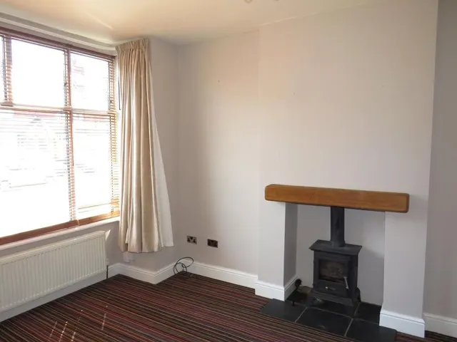 Middlemore Road, Northfield, B31, photo 3