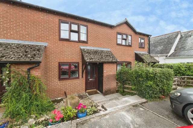 Henley Close, Chardstock, EX13, photo 1