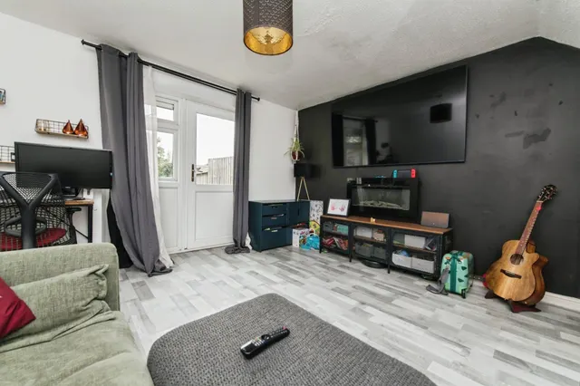 Henley Close, Chardstock, EX13, photo 3