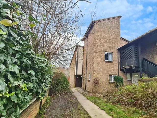 Tranlands Brigg, Milton Keynes, MK13, photo 1