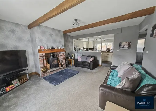 Photo 2 — Shetcliffe Lane, Bradford BD4 6DB