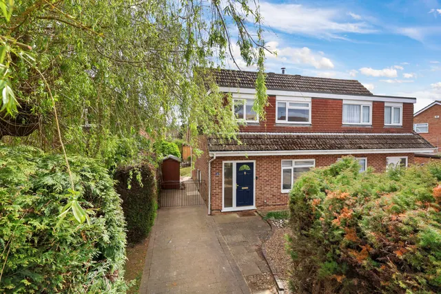 Poynes Road, Horley, RH6, photo 3
