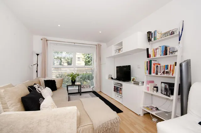 Essex Road, Islington, N1, photo 1