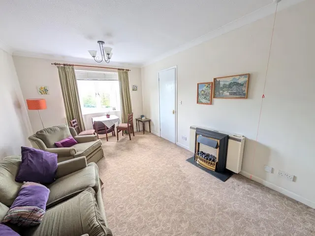 Midland Way, Thornbury, BS35, photo 2