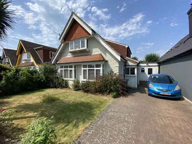Photo 3 — Nutbourne Road, Worthing