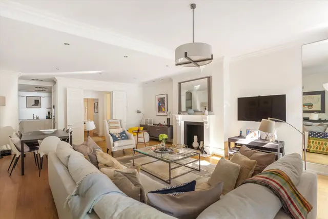 Lexham Gardens, London, W8, photo 1
