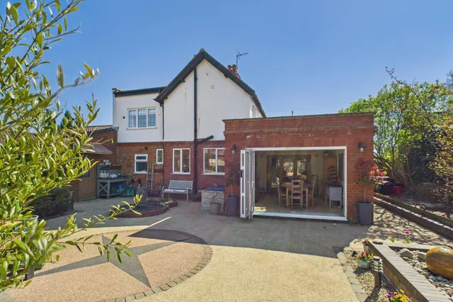Leighton Road, Wing, LU7, photo 2