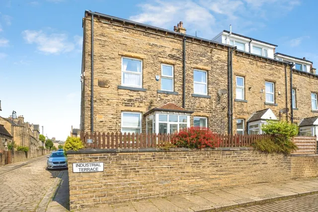 Industrial Terrace, Halifax, West Yorkshire, HX1, photo 1