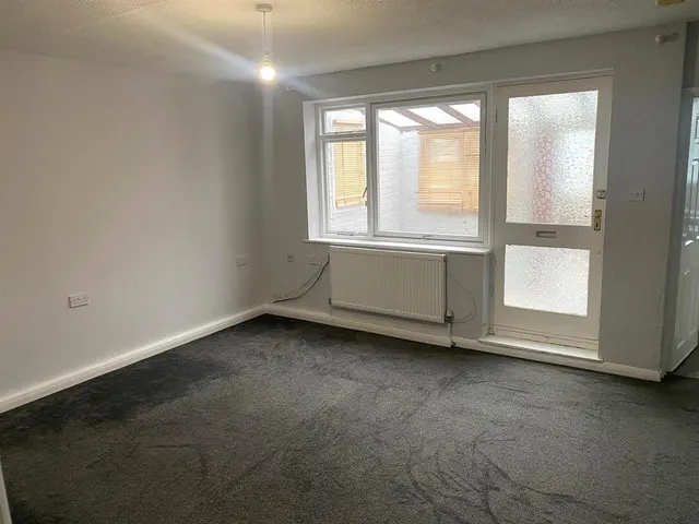 Photo 3 — West Kingsdown, Sevenoaks, Kent TN15 6HD