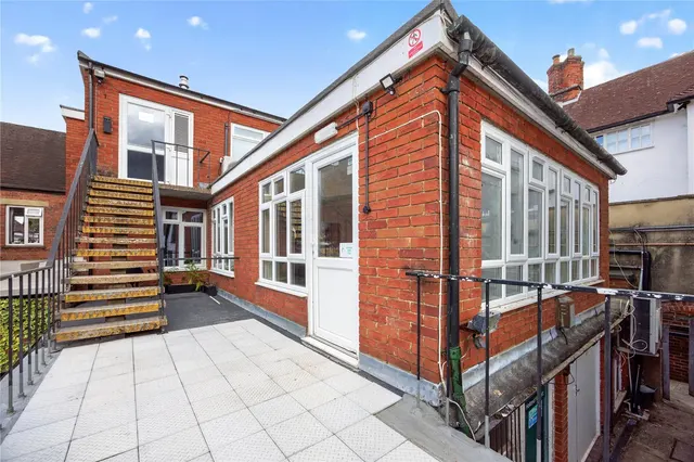 Lower South Street, Godalming, GU7, photo 2