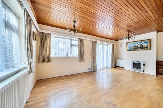 Abercorn Close, London, NW7, photo 2