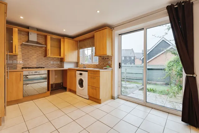 Skylark Way, Stowmarket, IP14, photo 2