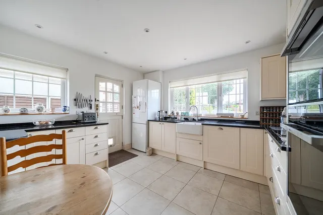 Hayes Lane, Wimborne, BH21, photo 3