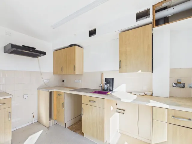 Jack Stephens Estate, Penzance, TR18, photo 2
