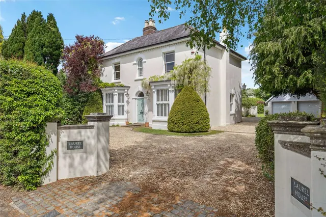 Oxford Street, Lee Common, Great Missenden, Buckinghamshire, HP16 9JP, photo 1