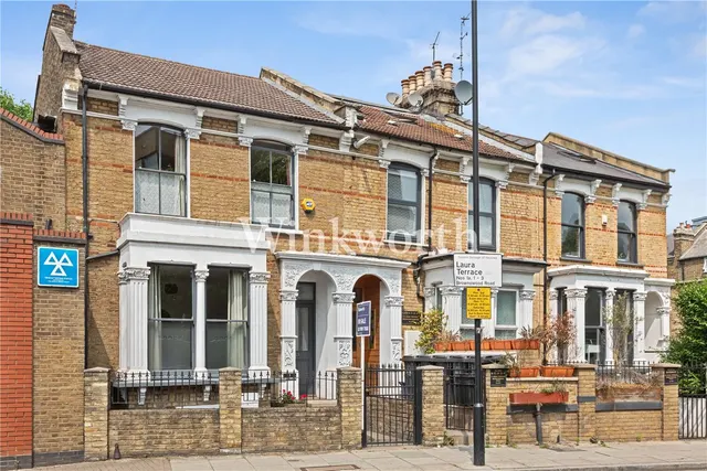 Laura Terrace, London, N4, photo 1