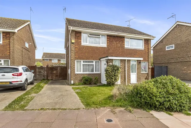 Montreal Way, Worthing, photo 1