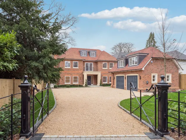 Burkes Road, Beaconsfield, HP9, photo 1