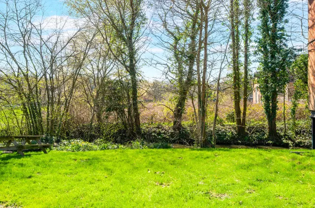 Bridge Road, Godalming, GU7, photo 2
