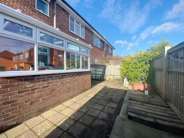 Photo 2 — Gaisford Road, Worthing