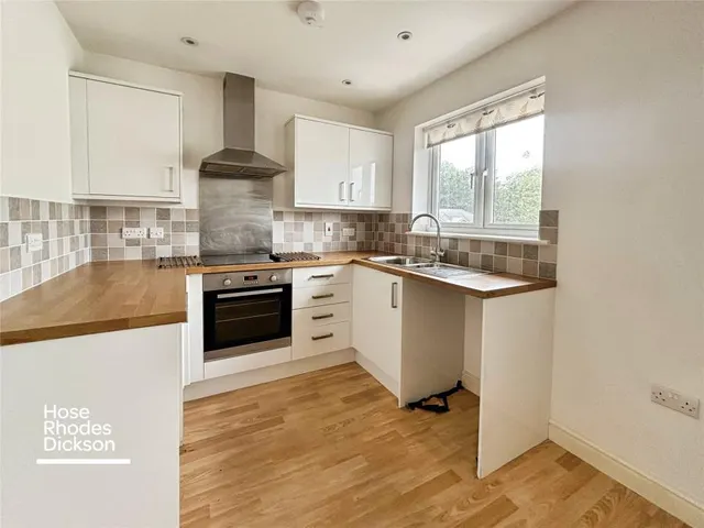 Atherley Park Close, Shanklin, PO37, photo 3