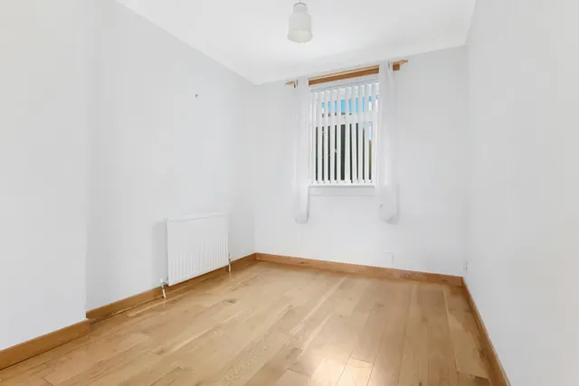 Atholl Crescent, Paisley, PA1, photo 3