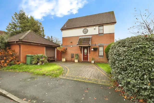 Kinmel Close, Liverpool, L4, photo 1