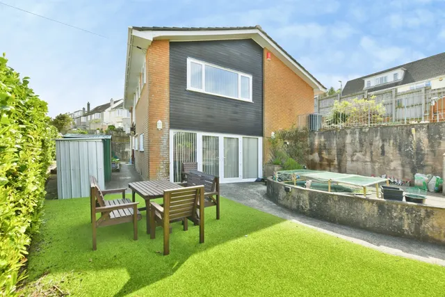 St. Georges Road, Saltash, photo 1