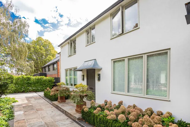 Ham Farm Road, Richmond, TW10, photo 2