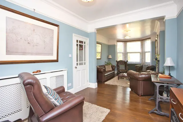 Buckland Avenue, Dover, CT16, photo 3