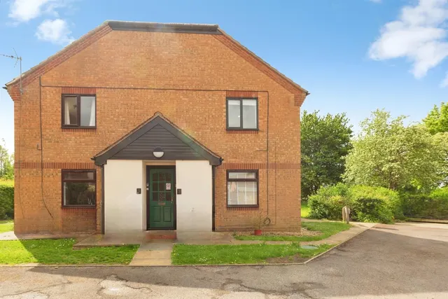 Parslow Court, Aylesbury, photo 1