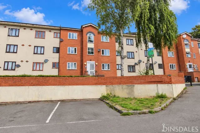 Regency Court Girlington, Bradford BD8 9EU, photo 1