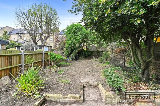 Photo 3 — Lorne Road, London, N4