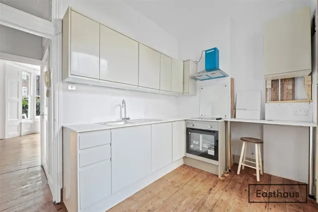 Photo 2 — Lorne Road, London, N4