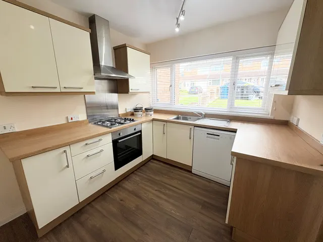 Manor Rise, Burntwood, WS7, photo 2