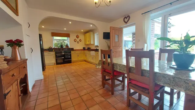 Photo 3 — Westwood Drive, Bourne, PE10
